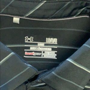 Men’s UnderAmour large loose short sleeve heatgear